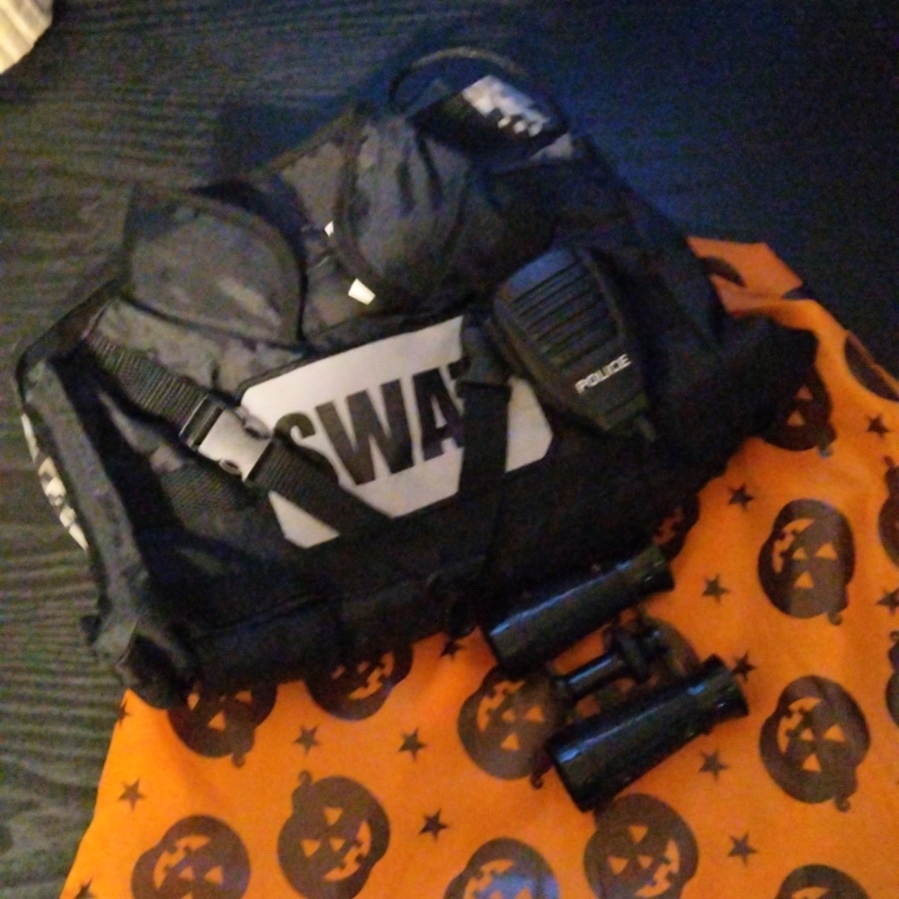Halloween costume (swat)